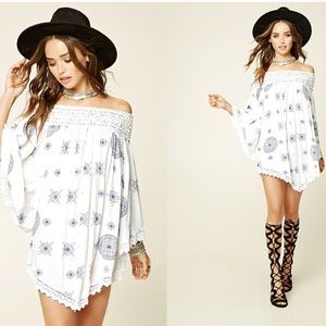 SELFIE LESLIE MEDALLION DRESS